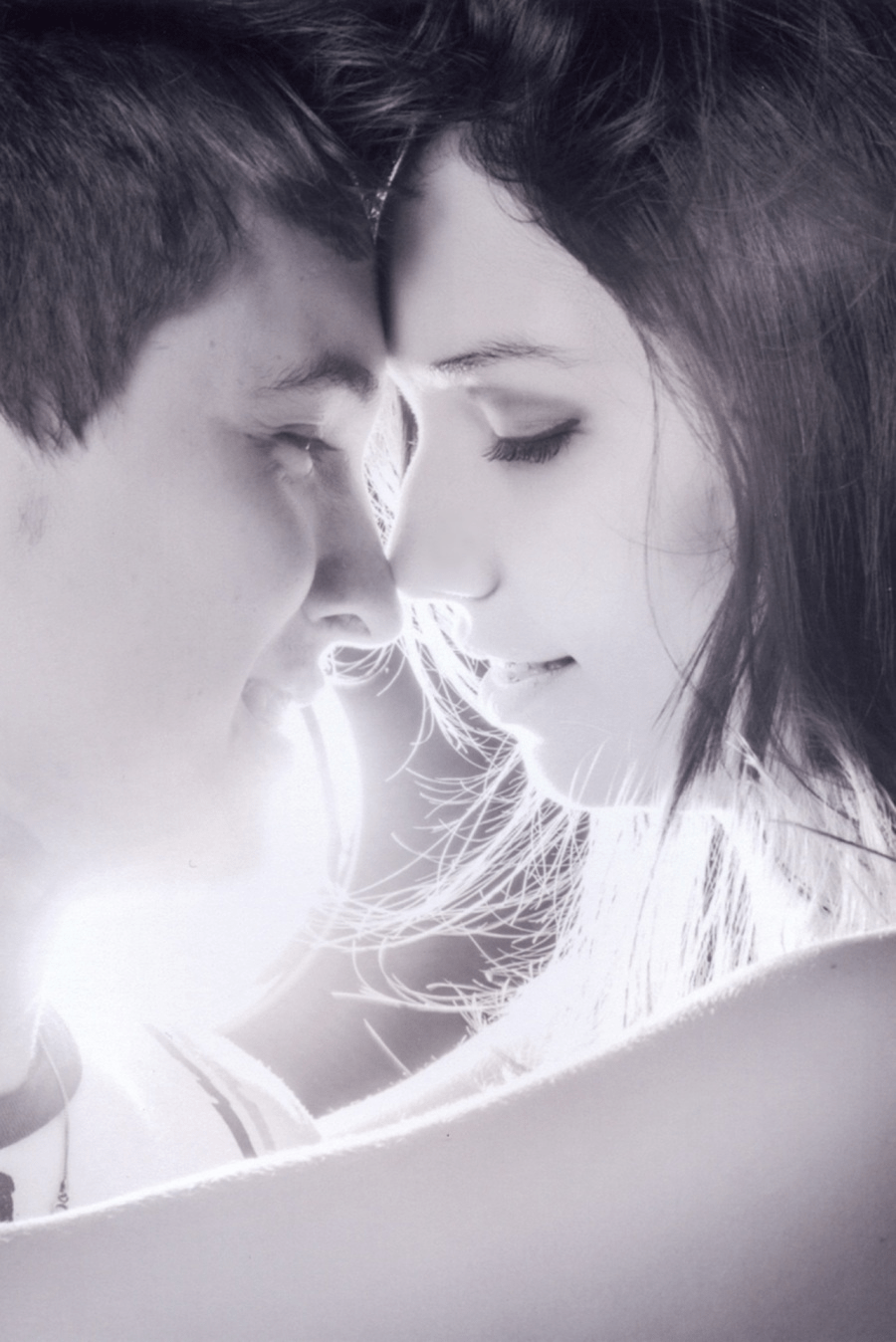 想让你爱的人爱上你,不妨给对方悠长的凝视,彼此产生浓浓的爱意_眼神