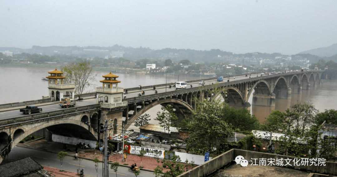 赣州市东河大桥图片