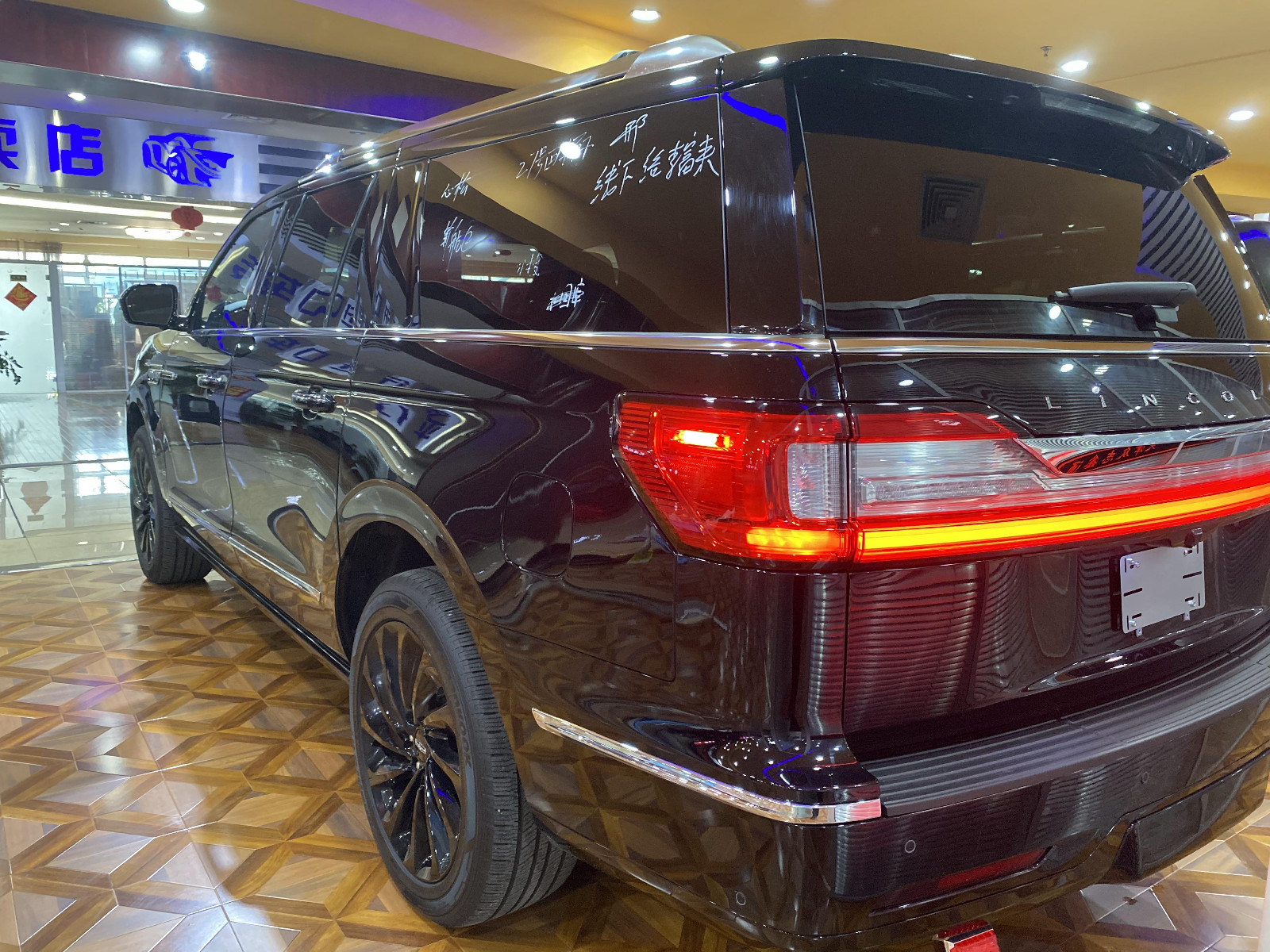 2020款林肯领航员35tt尊享舒适现车畅销