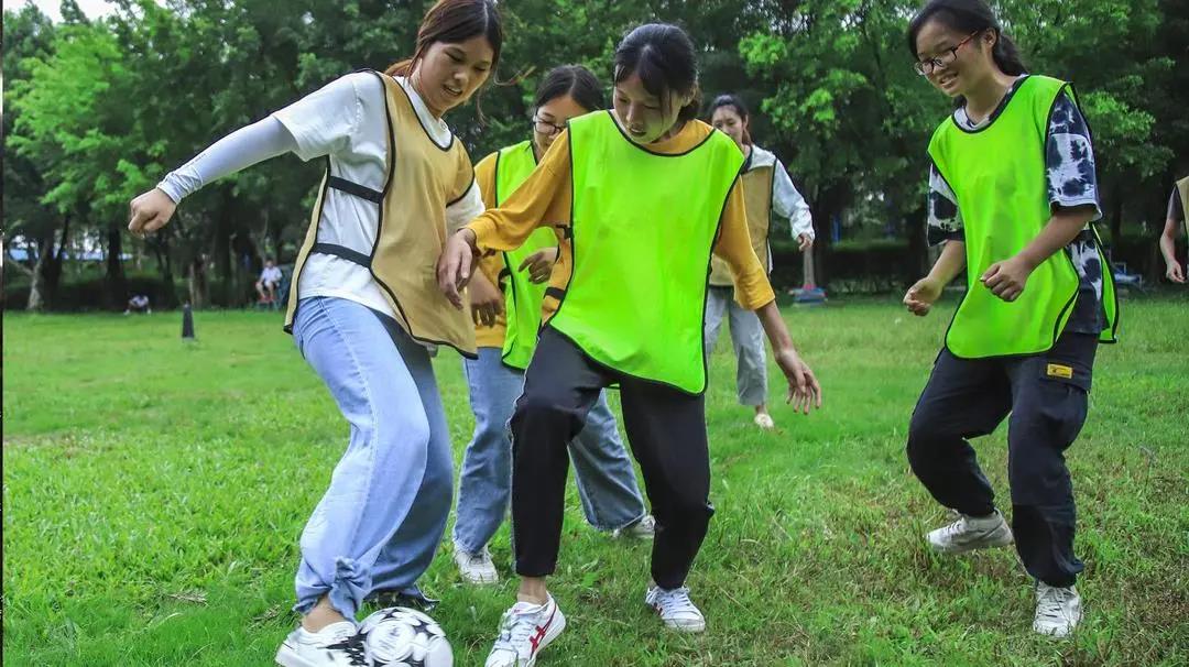 棒球竞赛,深圳拓展训练,户外趣味轻松团建活动.