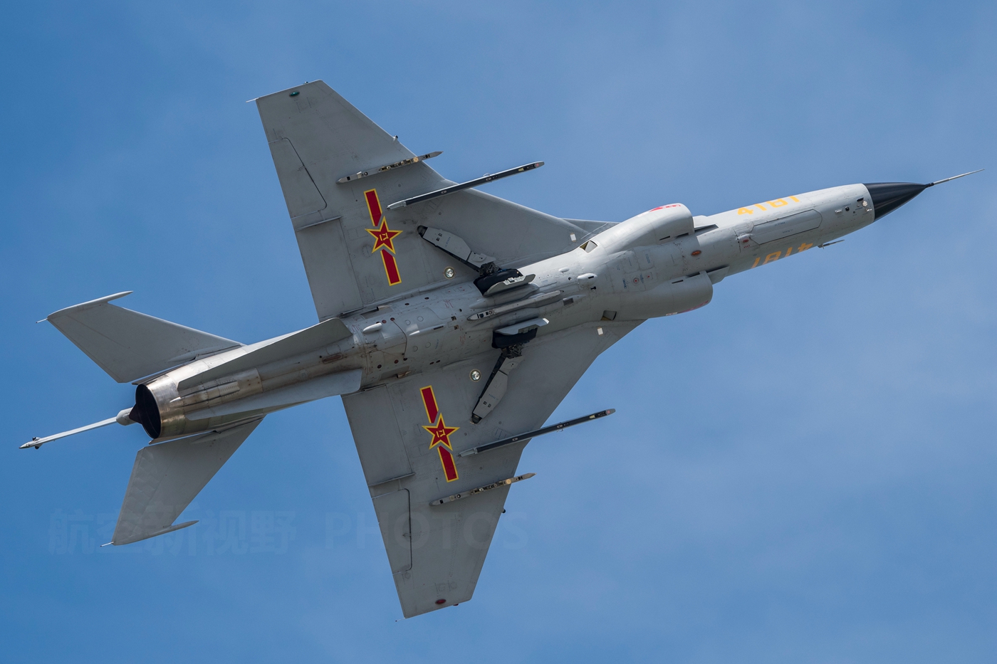 被人低估的国产战机使用涡喷发动机看似落后实则救火队员