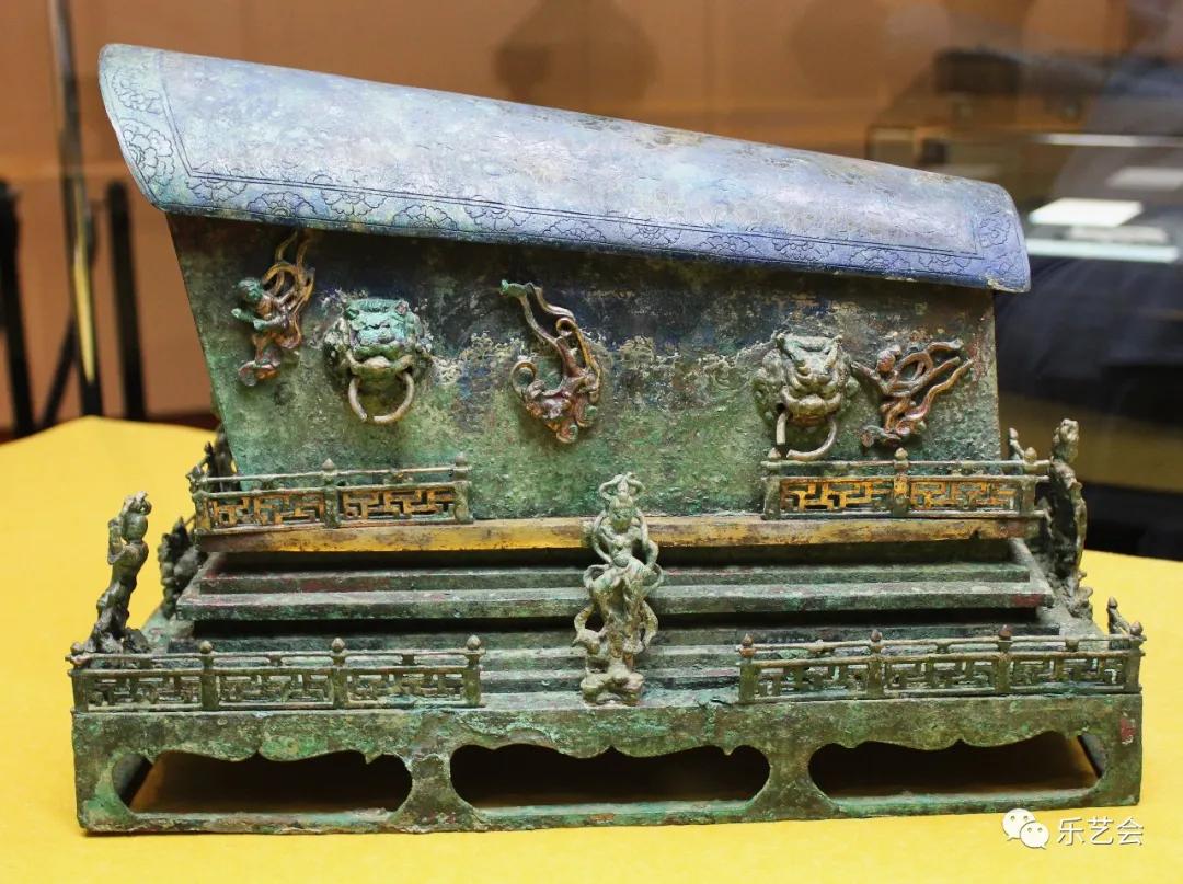 辟邪牺尊铜棺钧魂分享日本泉屋博物馆中国青铜器系列之十