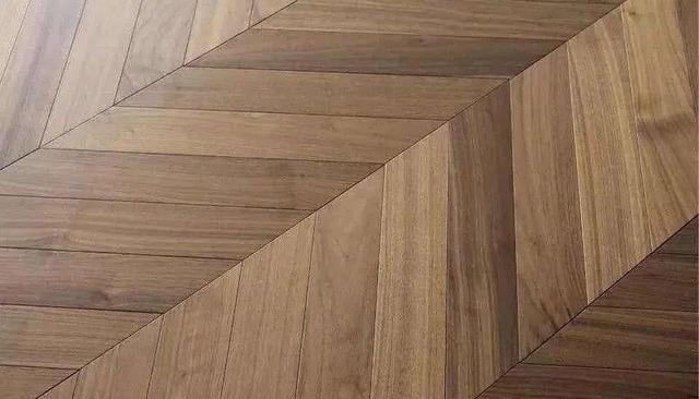 木地板选好样式就万事大吉这些铺贴的干货你也必须要知道