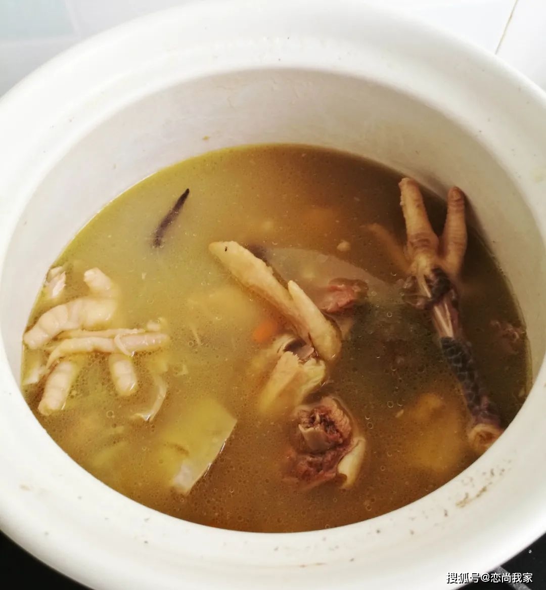 四,墨鱼淡菜炖鸡