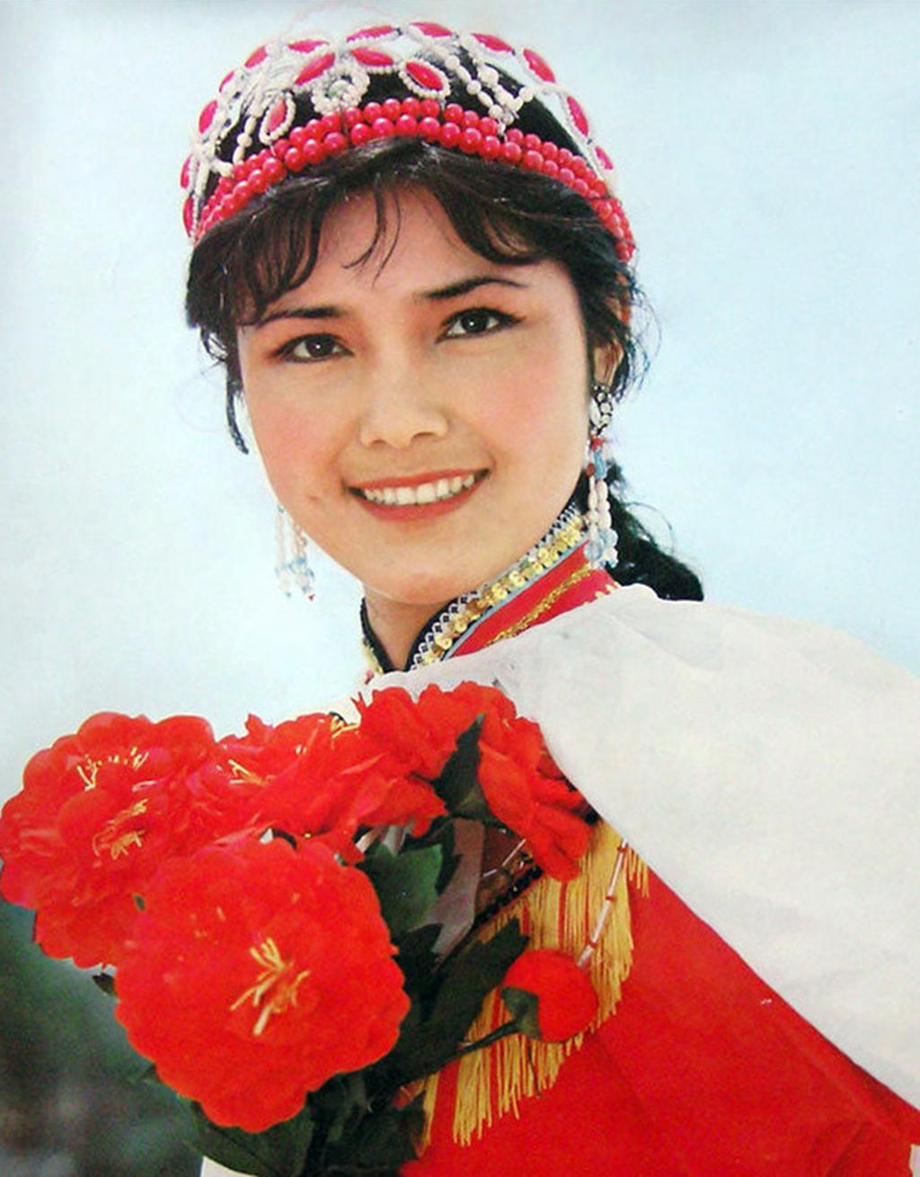 文 |王珍一编辑 | 孙大圣每个年代都有让人难以忘记的明星,在这篇文章