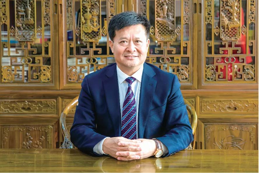 邓志军在新时代里淬炼诚城魂