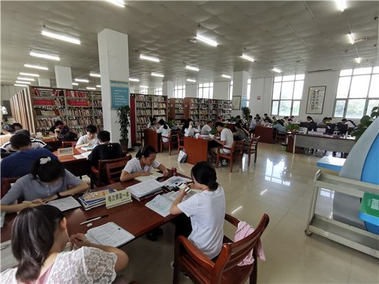 周口市图书馆少儿读书会建立了,周口晚报读书会成立了,周口人讲周口