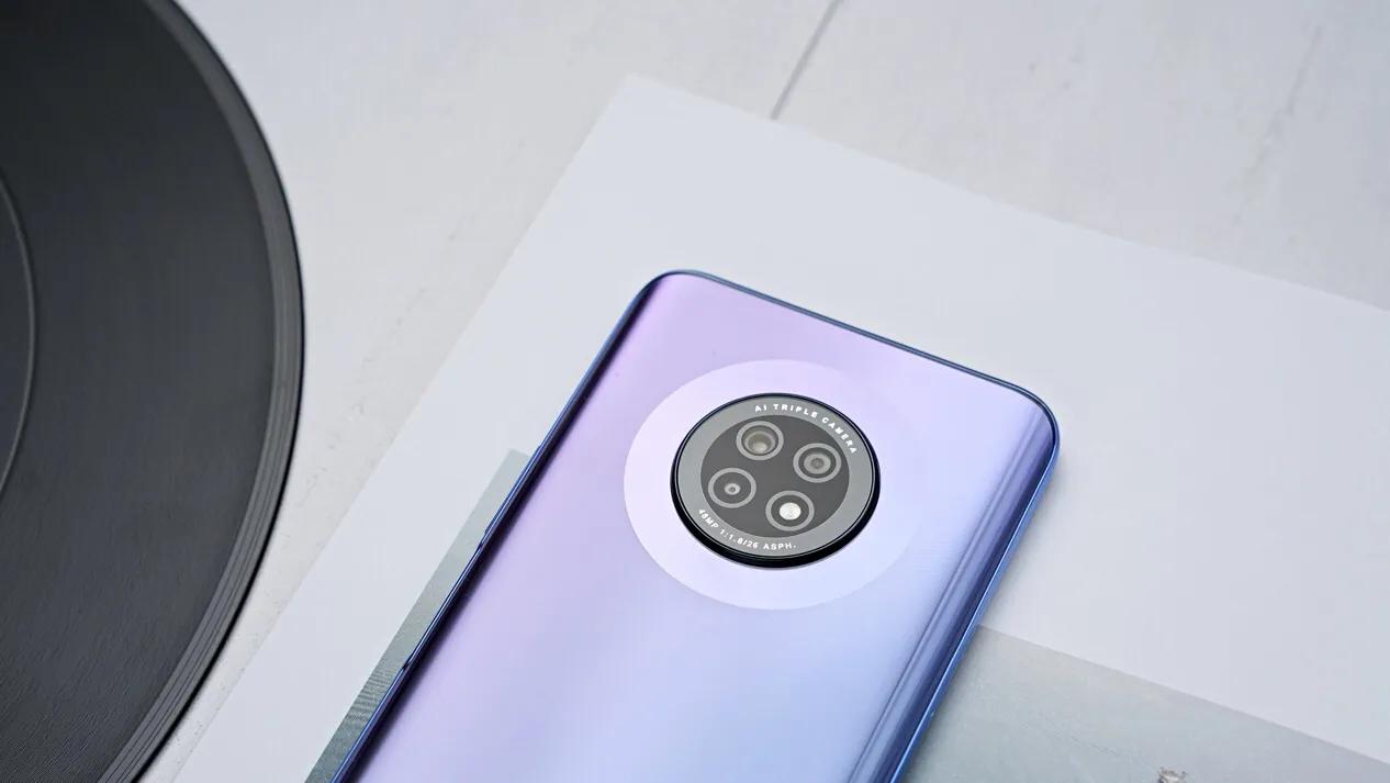 华为畅享20 plus星河银上手图赏:配色如同天幕繁星