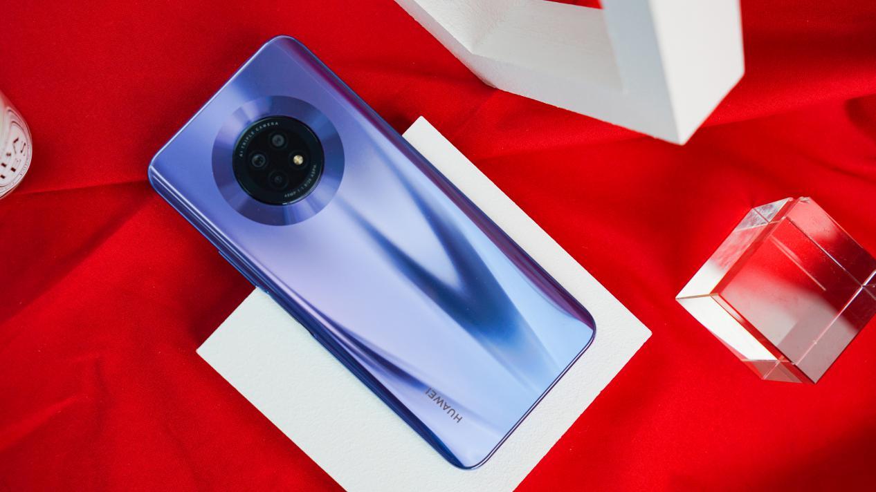 华为畅享20 plus星河银:摇身变时尚单品,实力强悍追旗舰_手机