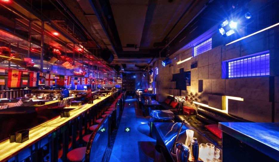 小酒吧的经营模式