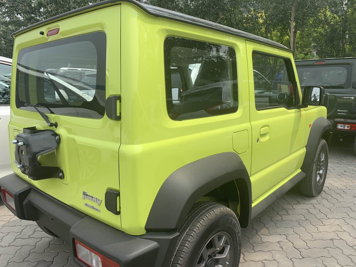 2020款铃木吉姆尼gl 1.