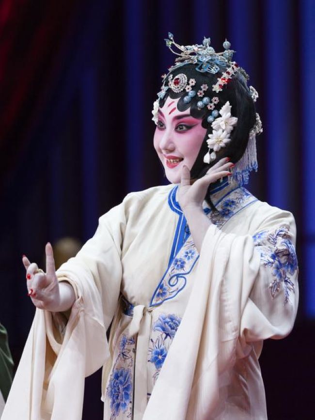 汉剧当家青衣王荔读懂汉剧之美