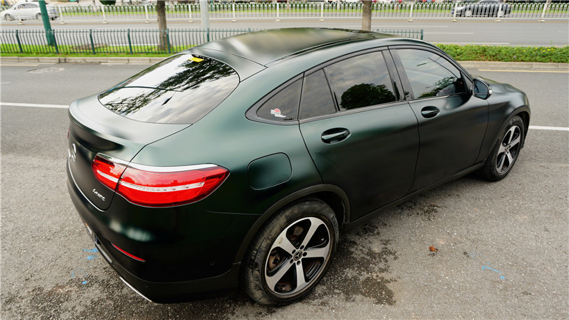 长沙奔驰改色 奔驰glc200贴膜超亚漆暗夜绿 汇格车研