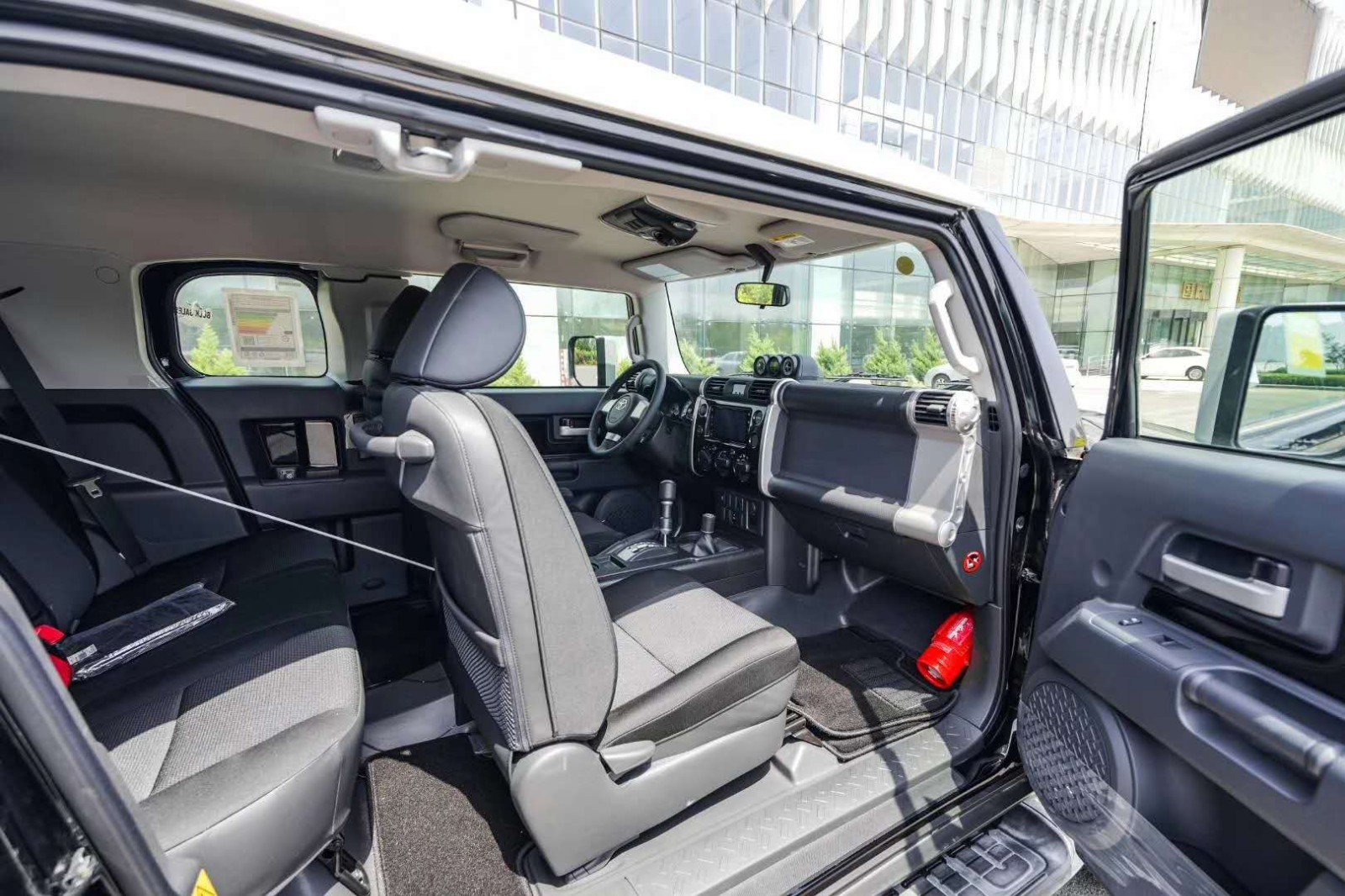 全新丰田fj酷路泽硬派越野让利现车惠