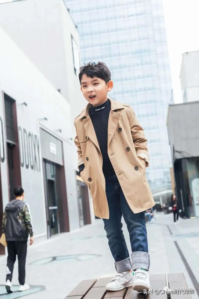 周浩宇2019第一届华娱星少儿才艺盛典形象代言人