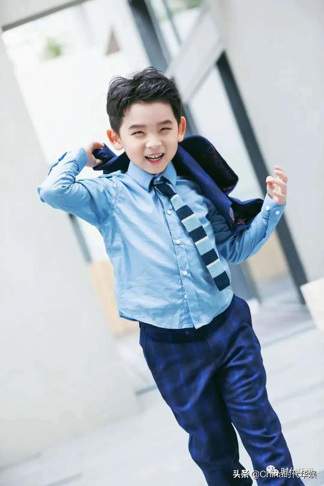 周浩宇2019第一届华娱星少儿才艺盛典形象代言人