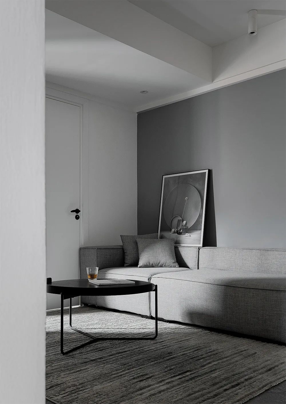 黑白灰极具视觉张力的极简格调