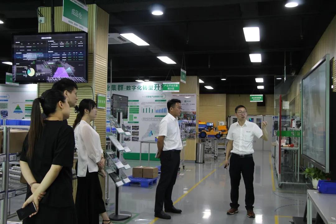 热烈欢迎合肥庐阳政府领导一行莅临精工参观考察!_宋总