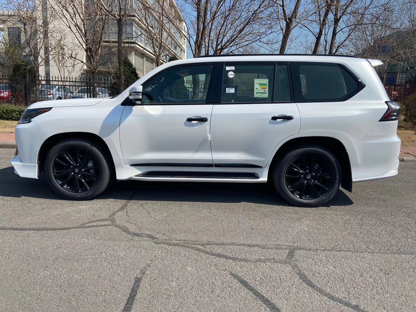 全新雷克萨斯lx570现车八座suv优惠促