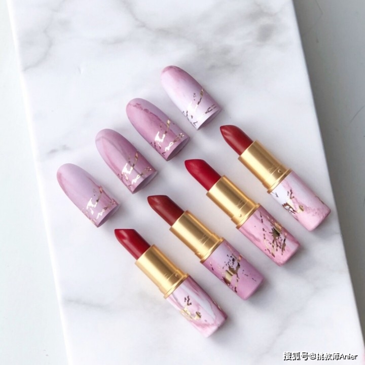 mac电光大理石彩妆推出20版粉金包装再度爆击小心脏