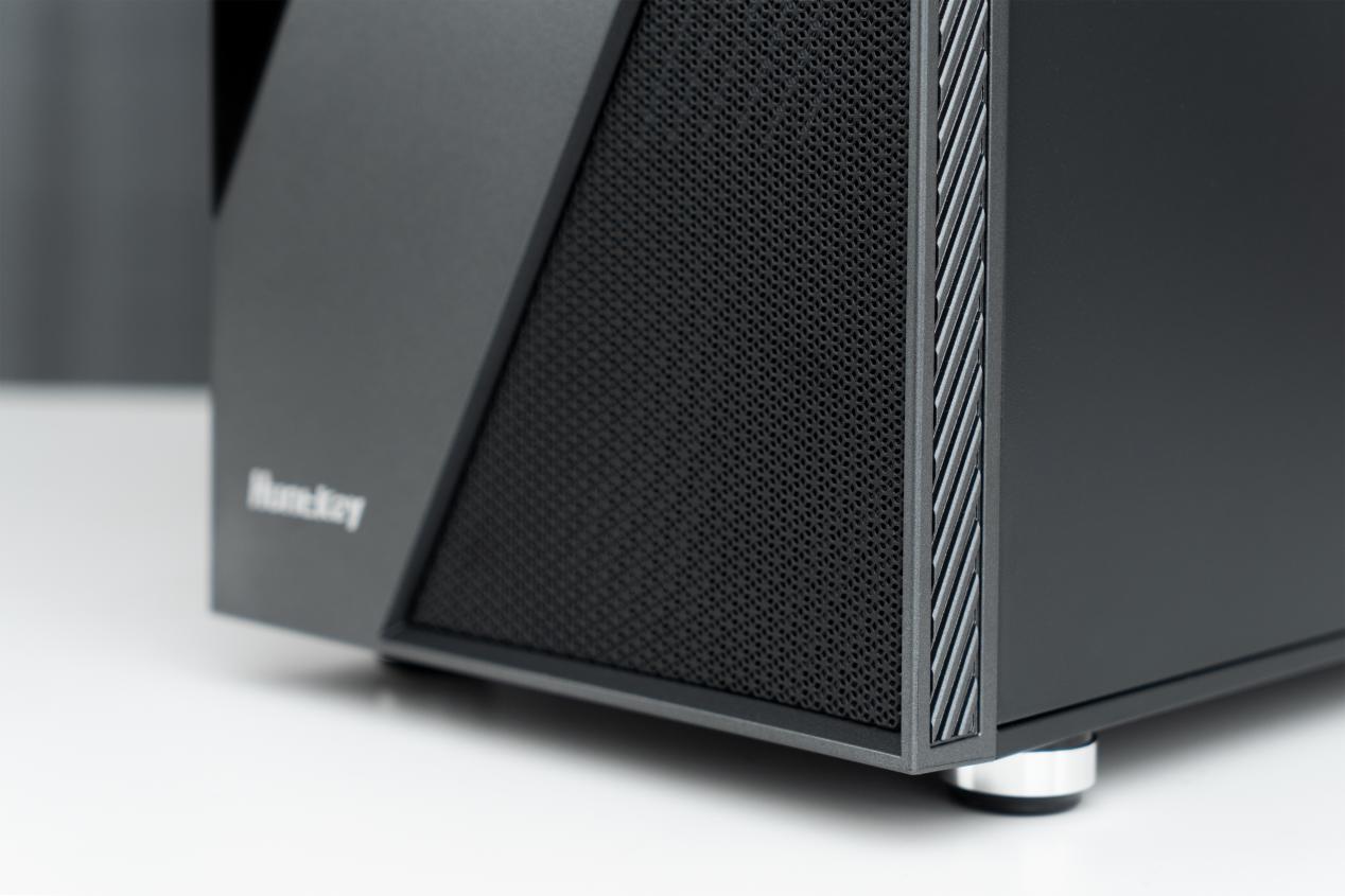 三段斜式设计独具匠心,耍帅散热两不误 航嘉gx660t机箱评测