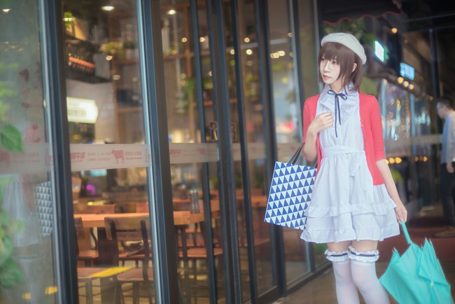 cos路人女主加藤惠白色贝雷帽很好看