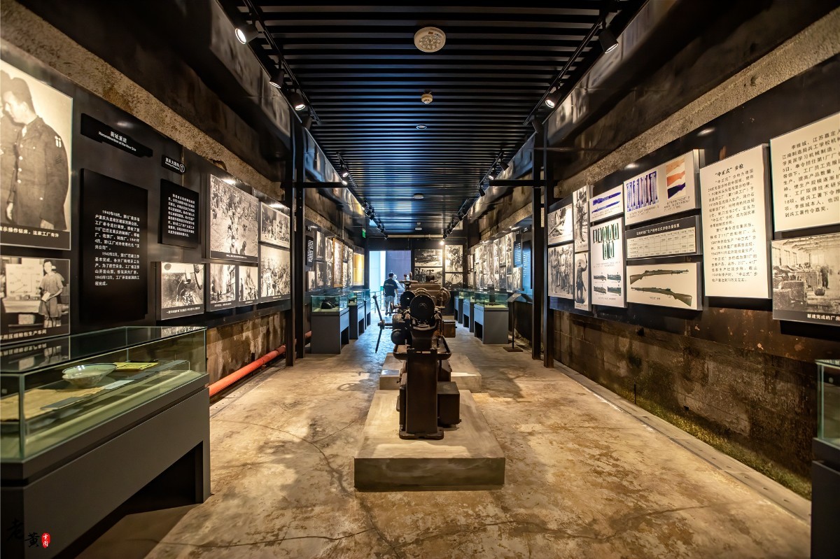 原创重庆这家博物馆很特别建在防空洞内大量珍贵物件让人思绪万千