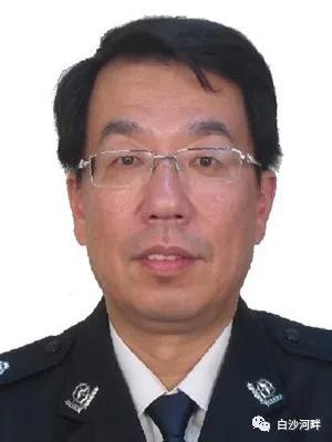 公安局交通警察支队许光岩副支队长网友一:你好,许队长,请问一下,城阳