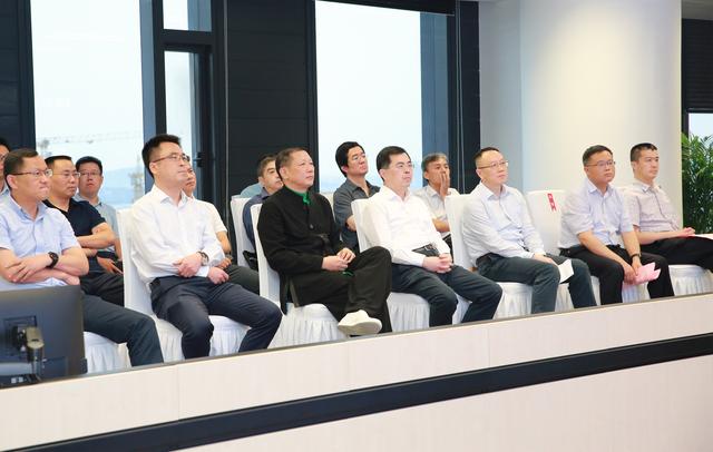 江阴高新区增量配电业务特许运营权授权签约仪式在海澜智云举行_手机