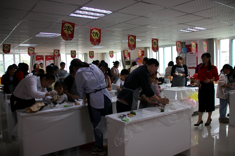 中秋|江津区几江街道桥南社区举行“情暖中秋·为爱出发” DIY主题活动