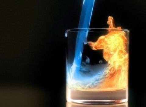 做实验教师操作失误闪燃烧伤4名小学生这次老师你错了