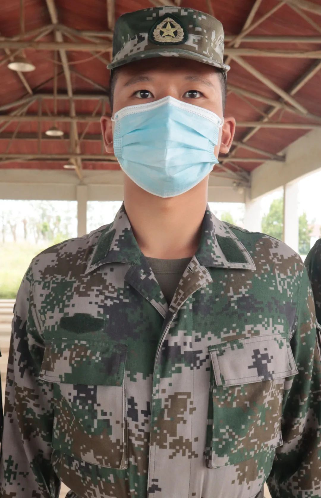 是陆军某综合训练基地 新兵胥上从 给人的第一印象 队列训练军姿笔挺