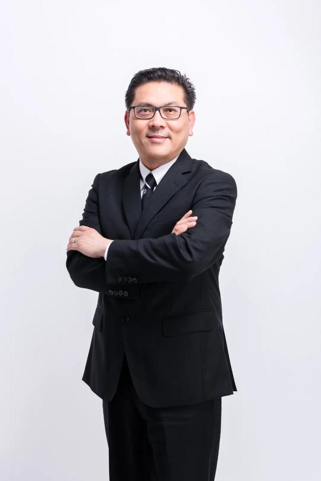 受访人:大连恒隆地产有限公司总经理   洪建山(sean)先生 一位来自