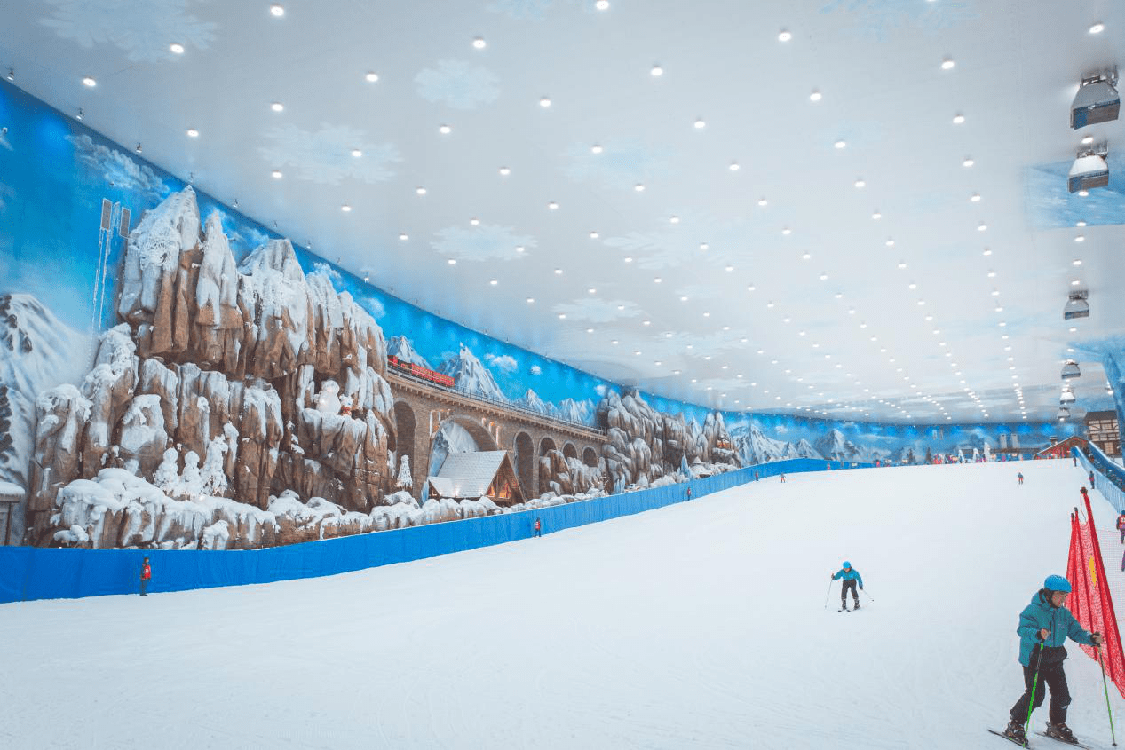 湘江欢乐城欢乐雪域加快推进冰雪运动进校园 点燃大众冰雪热情