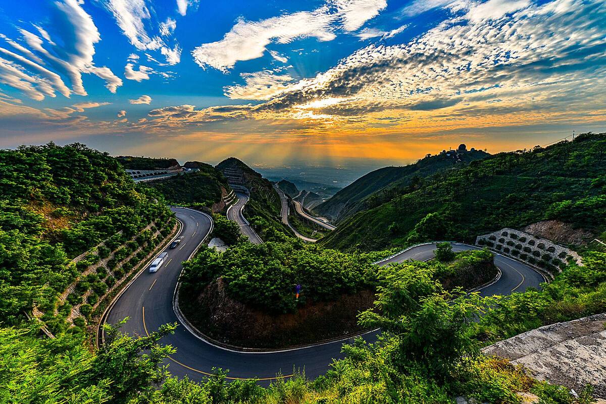 原创褒姒烽火戏诸侯杨贵妃温泉洗凝脂为何都发生在西安骊山