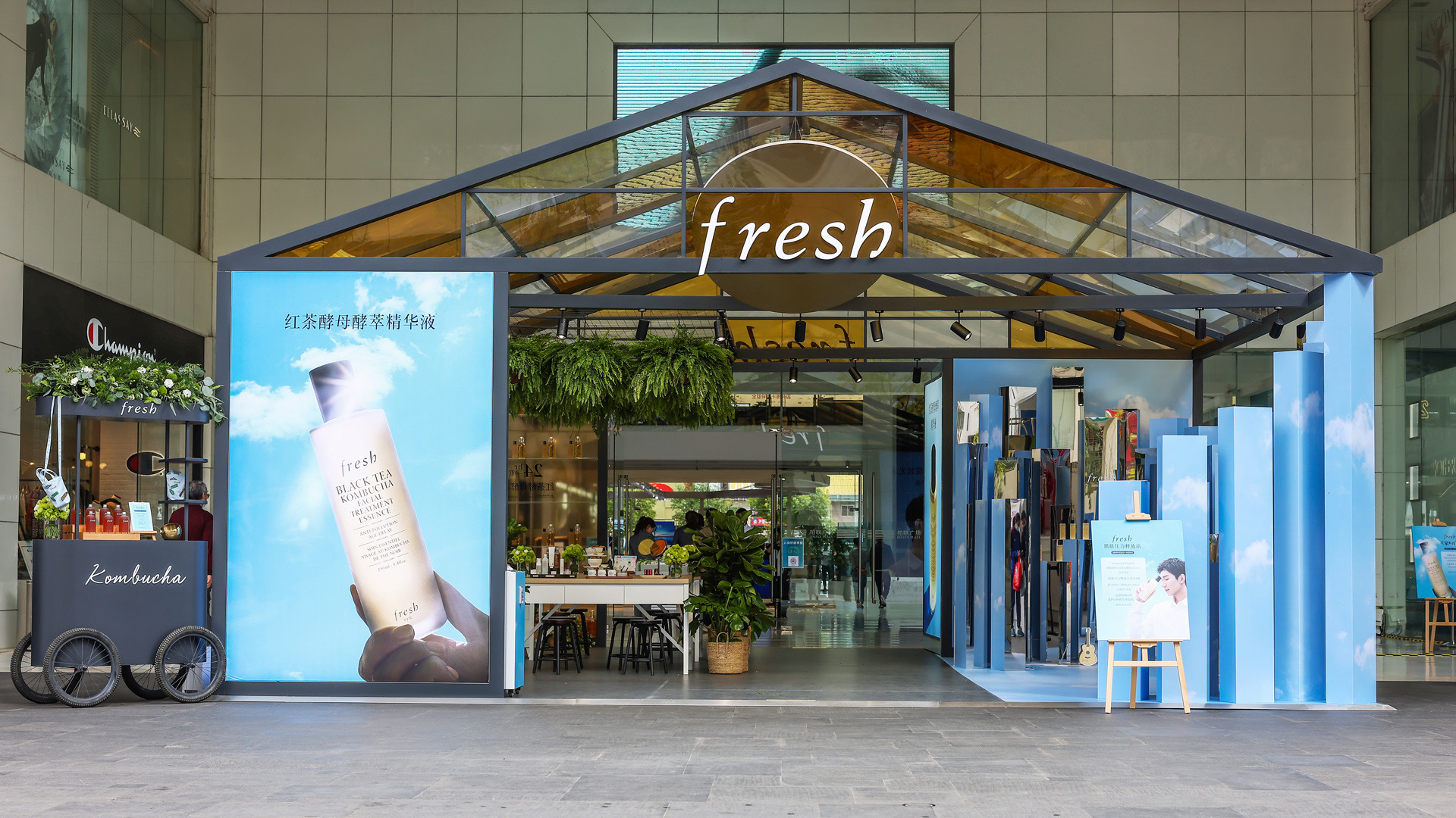 fresh馥蕾诗昆明柏联百盛购物中心"光采加油站"▲明星产品fresh