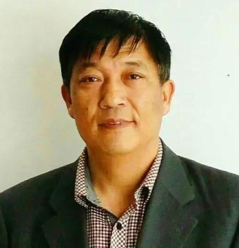 丁祥红是出自云南曲靖市的书法名家,生于1969年.