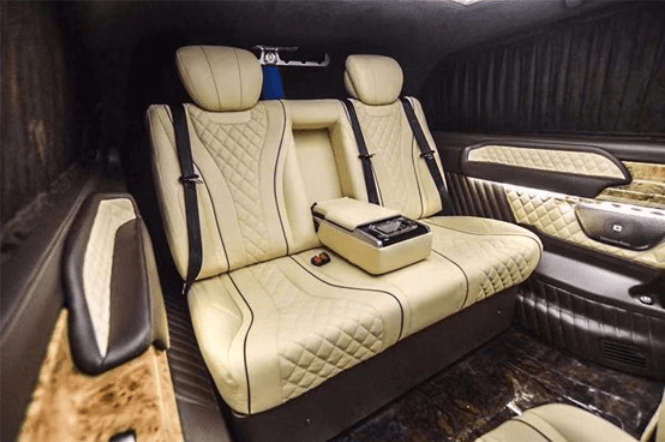 举家出行的首选汽车改装太空椅报价吸引着他们驻足