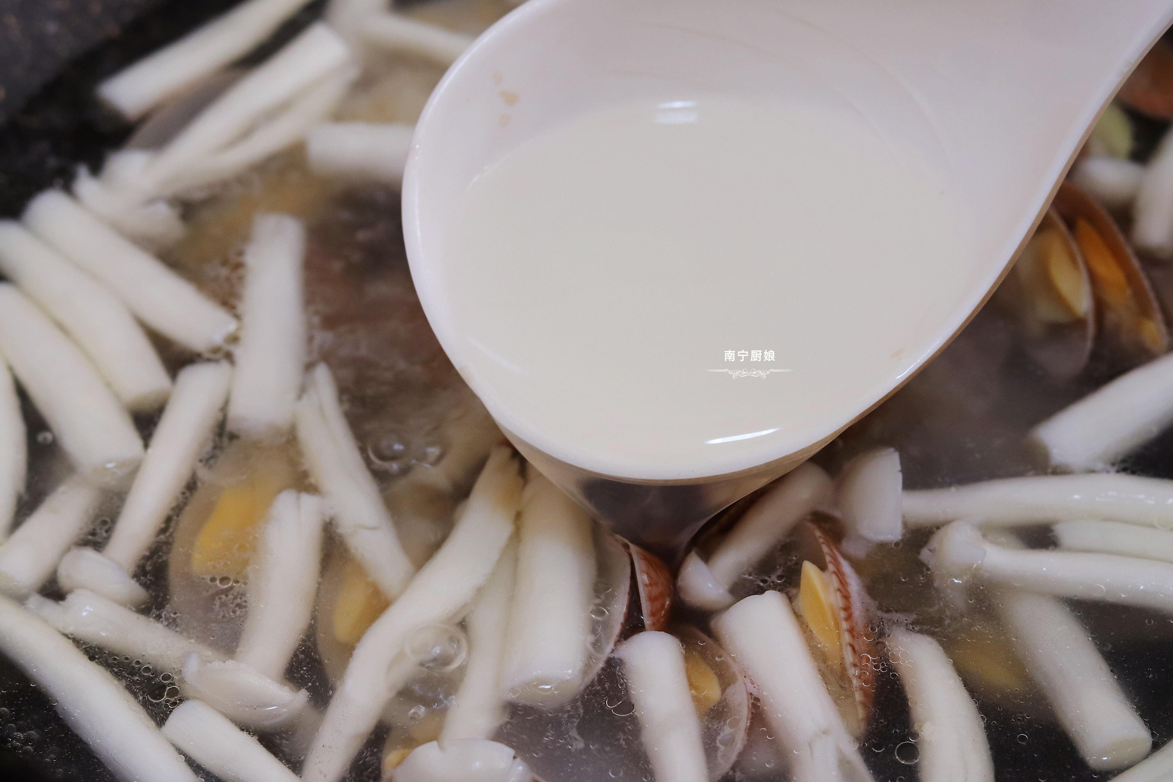 秋天我家必吃的海鲜就是它用来和海鲜菇一起打汤喝鲜美又营养