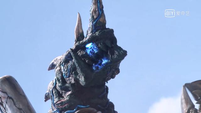 原来哥莫拉不是白死的!泽塔奥特曼把哥莫拉杀害有更深层的考虑