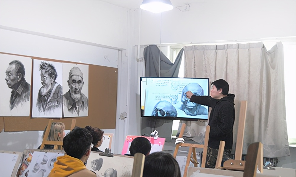 辽宁美术生集训期间想换沈阳画室需明白这几点