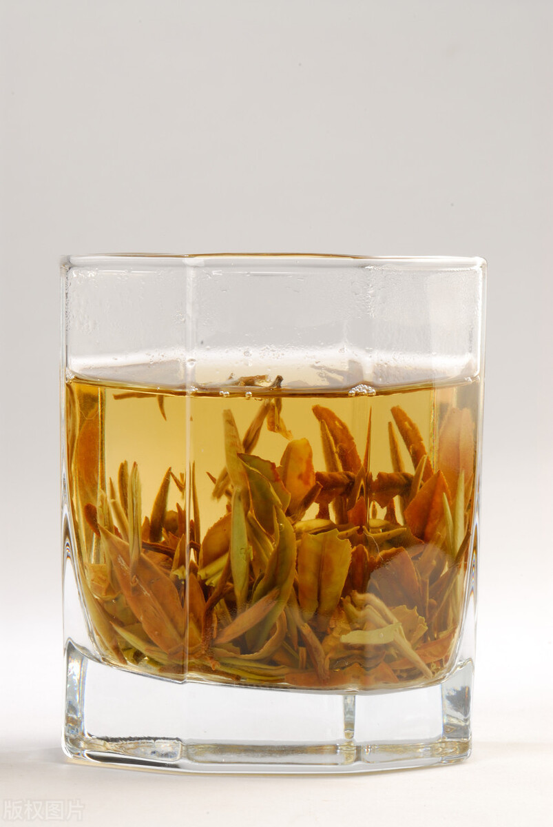 葵小茗三个技巧教你喝杯白茶,告别油腻,很轻松_手机搜狐网