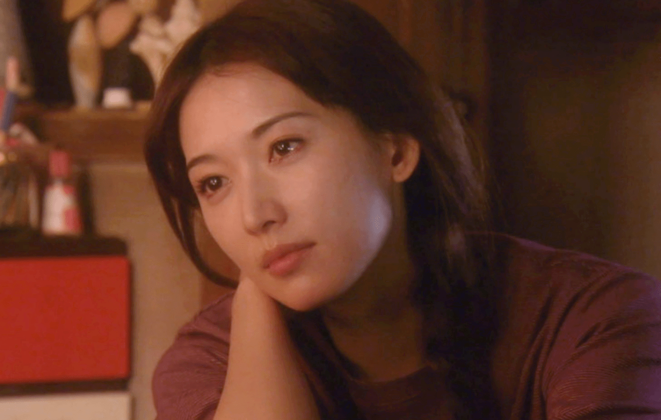 45岁林志玲术后首现身与众人聚会喜笑颜开不见丈夫黑泽良平