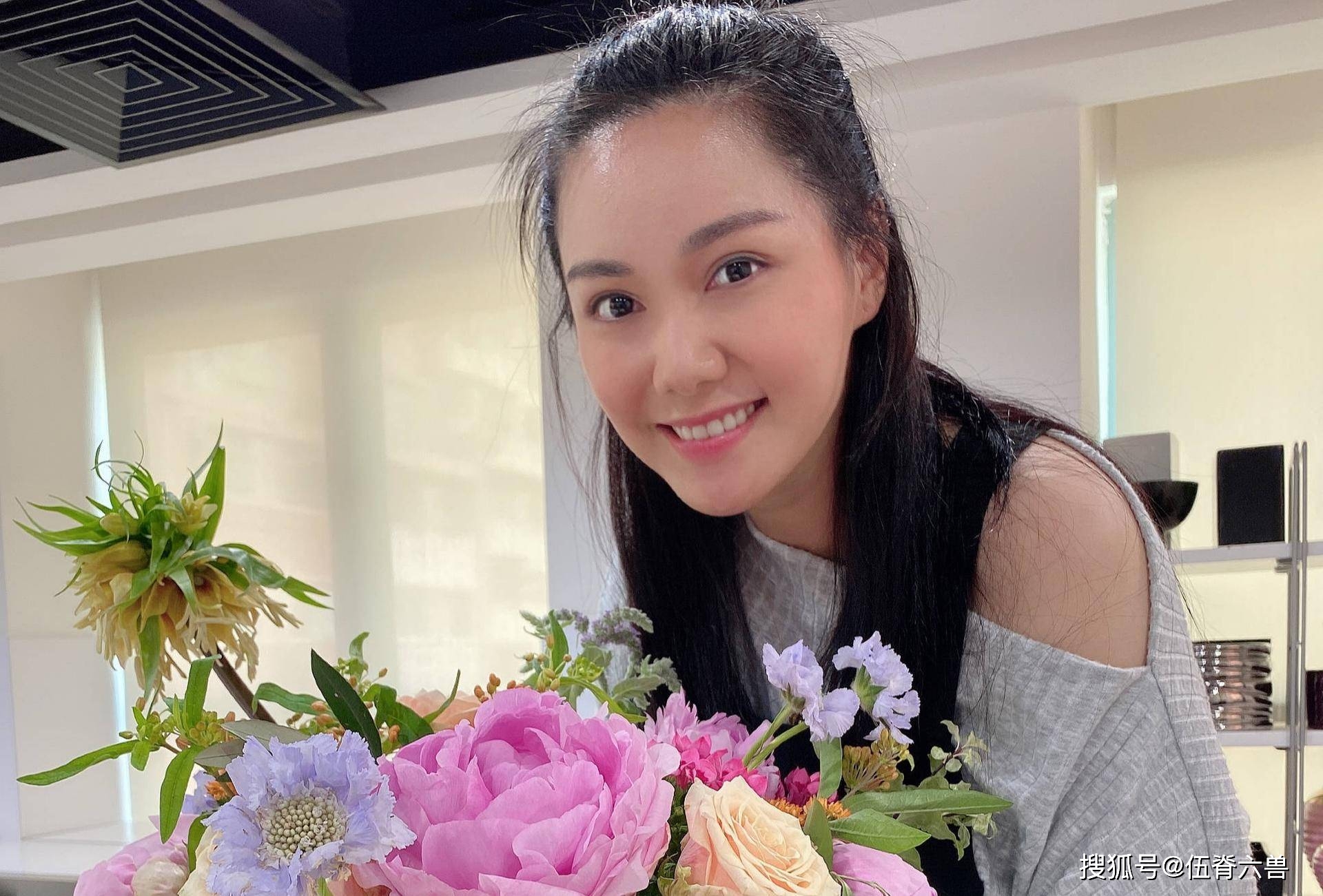 如果后续汤洛雯和马国明的感情能够更进一步,她也能够不断推出更多的