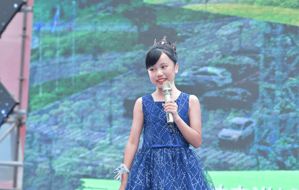 田紫涵原创歌曲《森林城市》在深圳宝能环球汇首发_手机搜狐网