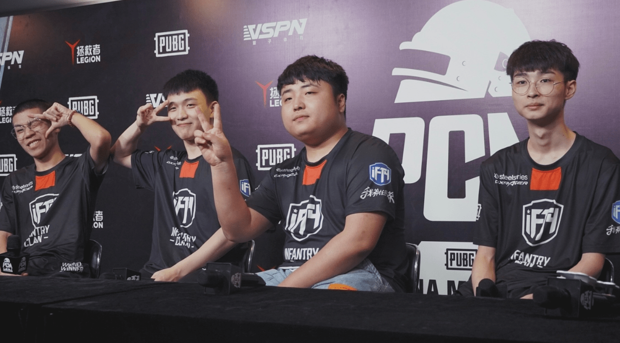 1v4灭队rng!longskr重现"灭霸枪法",玩家:不愧是吃鸡外星人