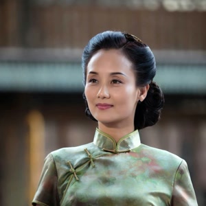著名演员李颖嫁富豪却为人低调一双子女一个比一个厉害
