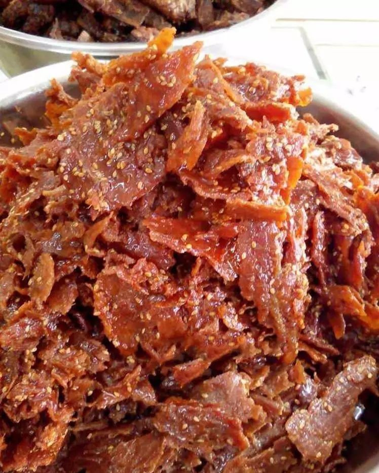 一道芬香的美味麻辣肉