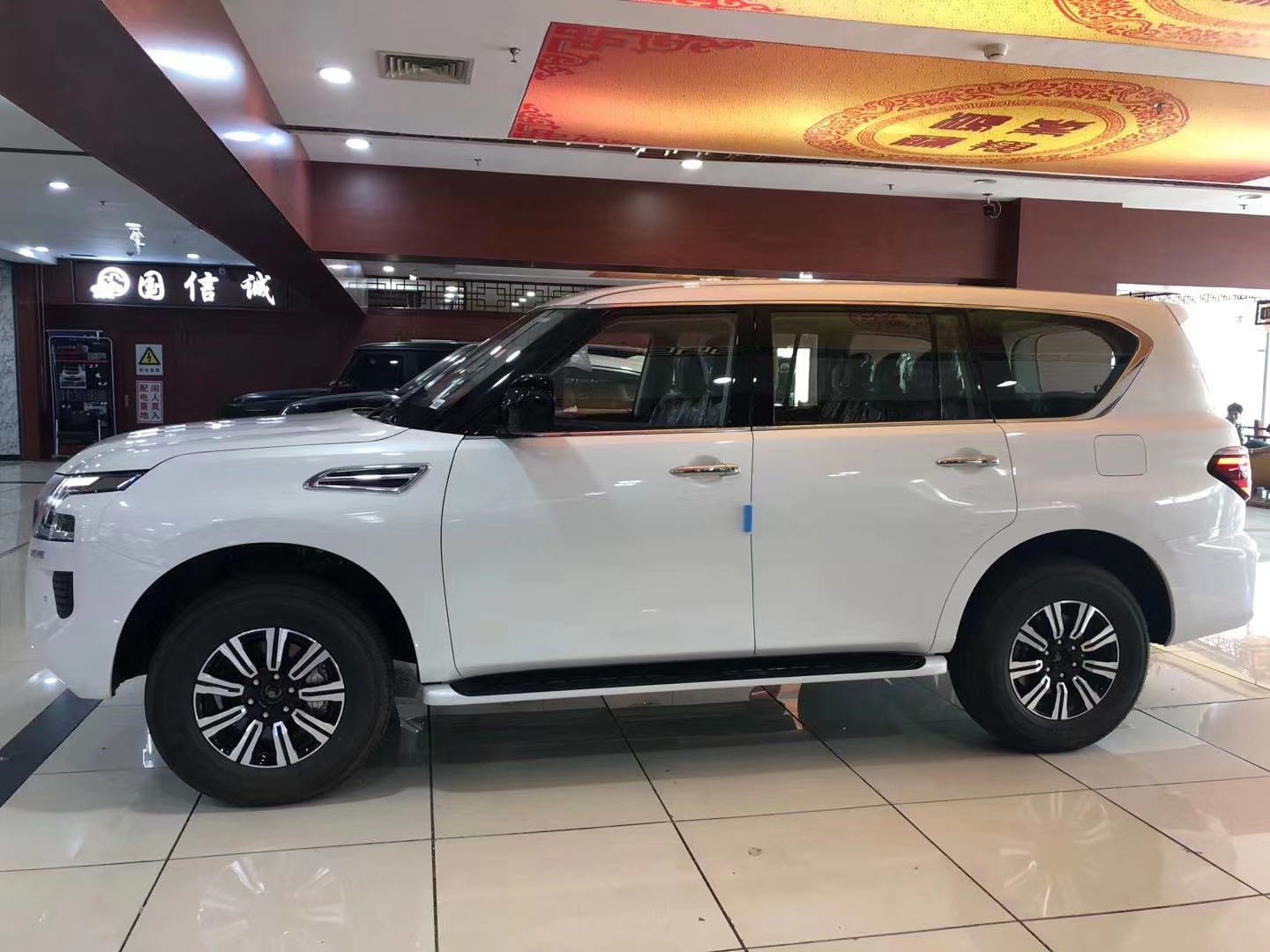 2020款日产尼桑途乐越野 劲惠促销畅销全国