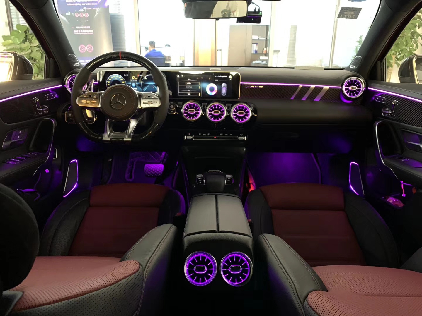 梅赛德斯奔驰新a氛围灯发光出风口新方式坐标青岛